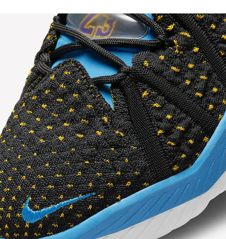 Scarpe da basket da uomo Nike Authentic traspiranti e leggere CQ9284-006