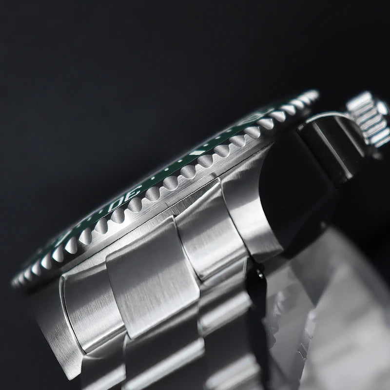 Cronos Automatic Diving Watch Stainless Steel 2000 Meters Water Resistance Professional Diver NH35 L6009M