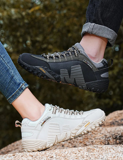 Mountaineering Shoes Men's Genuine Leather Outdoor Sports Anti Slip Mountaineering Hiking Shoes Breathable Tourism Shoes