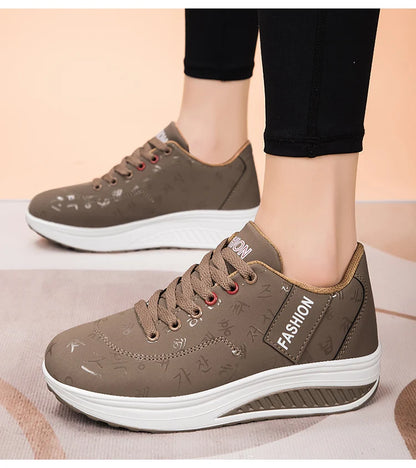 Scarpe casual da donna per l'outdoor con suola spessa e tacco oscillante, scarpe sportive alla moda con plateau, taglia 42, suola piatta, per camminata e corsa
