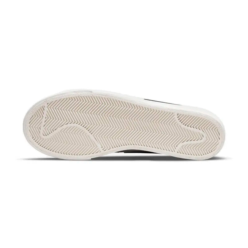 Nike Blazer Unisex klasszikus retro dizájn, kényelmes párnázási technológia, sokoldalú stílus, retro-casual cipő DJ0292-101