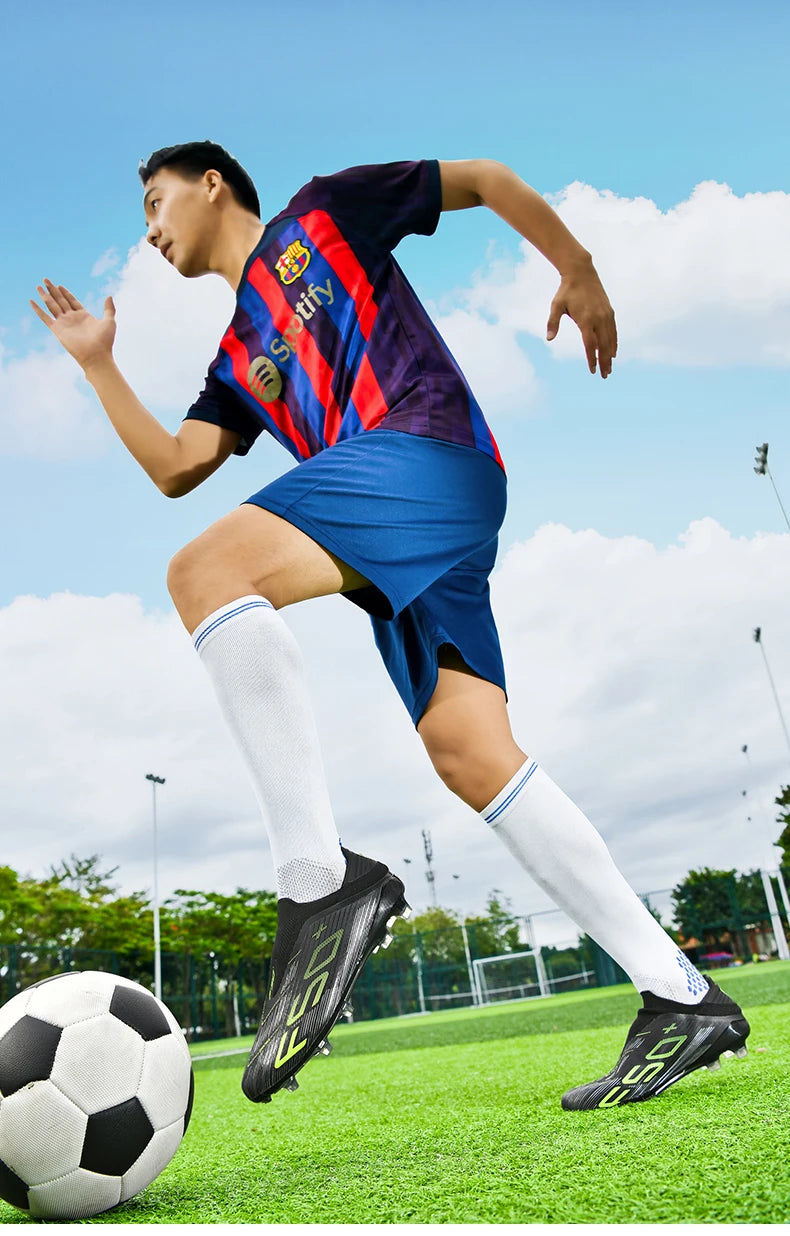 Neue Herren-Fußballschuhe, rutschfeste Indoor-Futsal-Fußballschuhe, Match-Rasenstollen, hochwertige Sneaker, Bestseller, High-Top, Outdoor