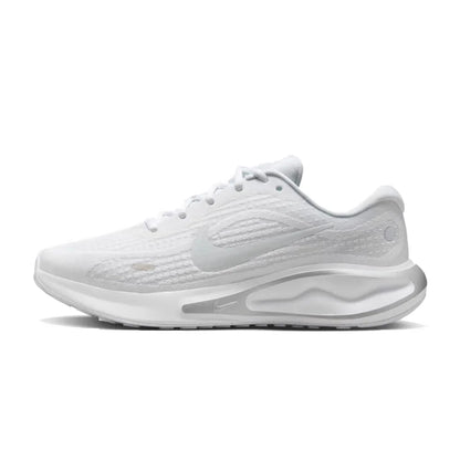 Buty do biegania Nike Journey Run – wygodna amortyzacja, antypoślizgowe i wytrzymałe. Idealne do codziennych treningów IH7329-101