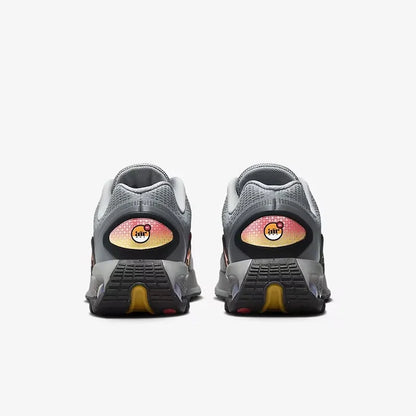 Nike's New Dynamic Air Cushioning and Rebound Outdoor Women's Running Shoes, Multi-Layer Mesh Upper, Lightweight and Comfortable, Suitable for Daily Wear, Sports Running Shoes, Futuristic Design, Versatile, Simple, Stain-Resi