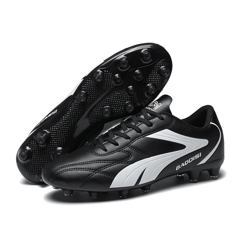 Chaussures de football professionnelles pour hommes – Baskets de football pour adultes – Futsal en salle – Ultralégères – Antidérapantes – Résistantes à l’usure – Bottes de sport