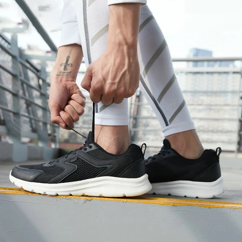 Xtep Sports Shoes Men's Mesh Breathable Running Shoes Winter Marathon Black White Men's Sports Shoes Sneakers Man 879119110110