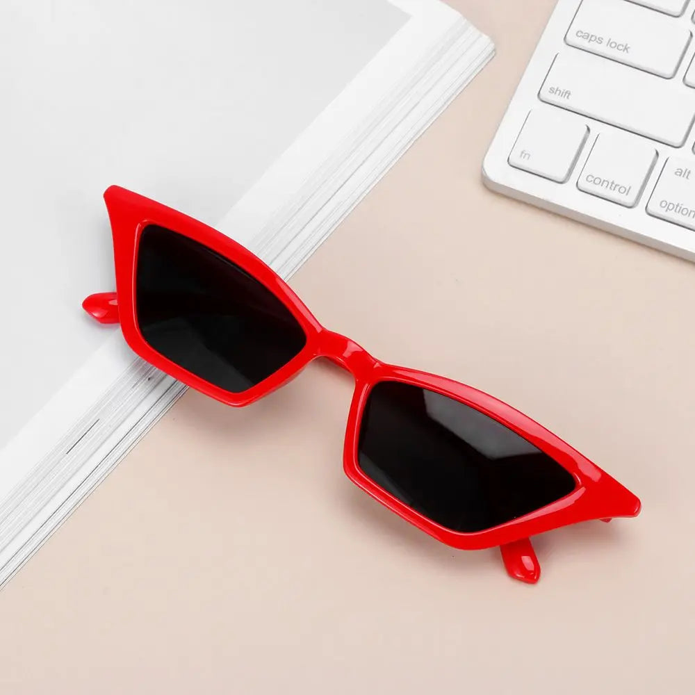 1PC Trendy Fashion Rimless Small Rectangle Sunglasses Women Men 2023 Shades Alloy Metal Glasses Traveling Style UV400 Eyewear