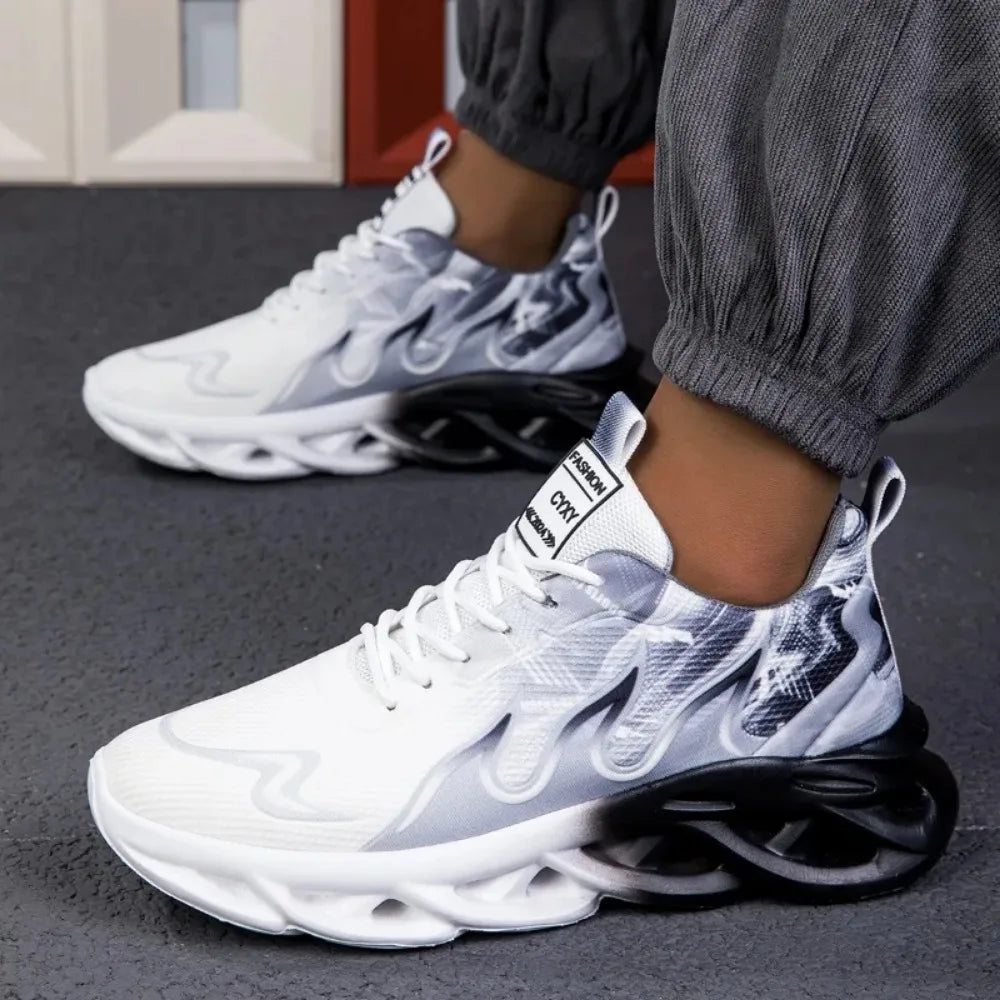 Chaussures de sport décontractées pour homme : chaussures de sport légères et respirantes à imprimé flammes, pour l'été, le tennis, la course à pied et la randonnée