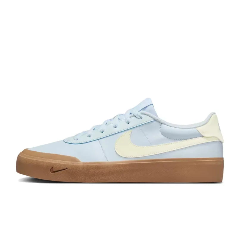 Nike Court Shot: Bekväma, mångsidiga låga sneakers för män med tunn sula, halkskydd och slitstark, blå IB2316-400