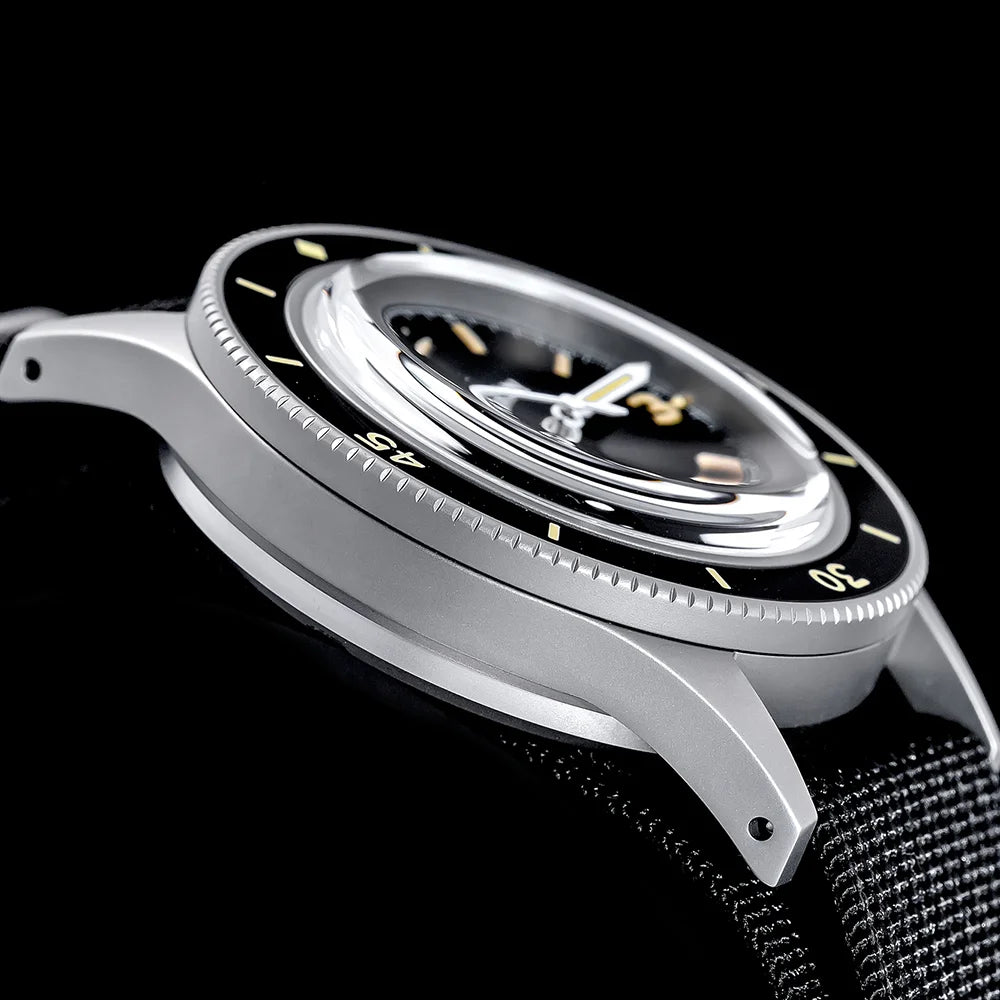 Thorn SHY033 Vintage 50-Fathoms Mechanical Watch NH35 Automatic Movement K9 Mineral Crystal 200m Waterproof Luminous Men Watch