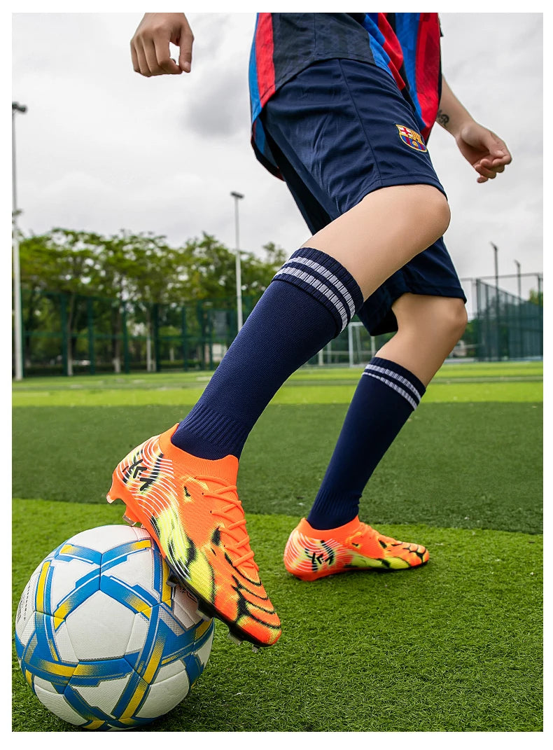 New Men Soccer Shoes Hot-selling Sneakers Grass Cleats High-quality Football Boots Non-Slip Boys Match Outdoor High-top Light