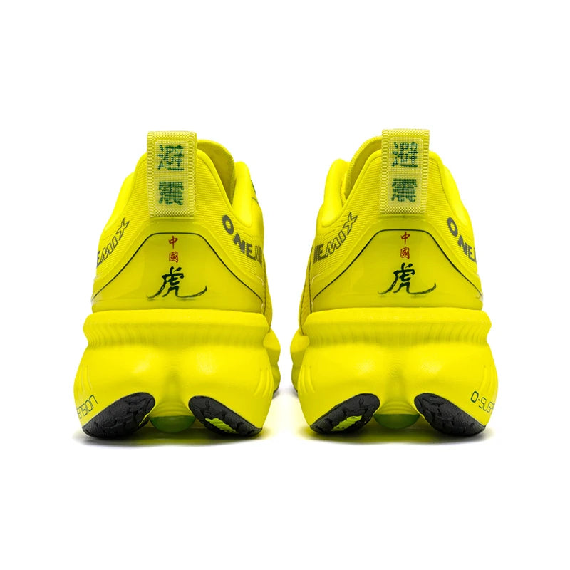 ONEMIX Novos Ténis de Corrida com Amortecimento para Homem, Adequados para Corredores Pesados, com Atacadores, Desportivos, Antiderrapantes, para Exterior, para Mulher e Homem