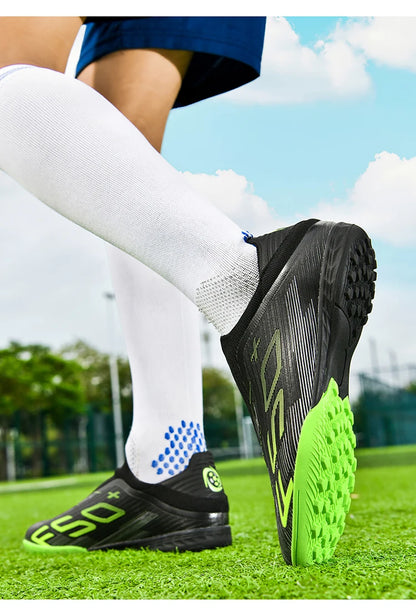 Chaussures de football pour homme, crampons pour gazon, futsal, confortables, pour gazon synthétique, football, sport, ultralégères, FG, antidérapantes, d'intérieur, pour adulte, antidérapantes