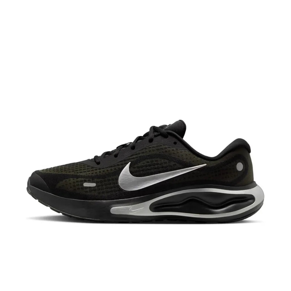 Buty do biegania Nike Journey Run – wygodna amortyzacja, antypoślizgowe i wytrzymałe. Idealne do codziennych treningów IH7329-101