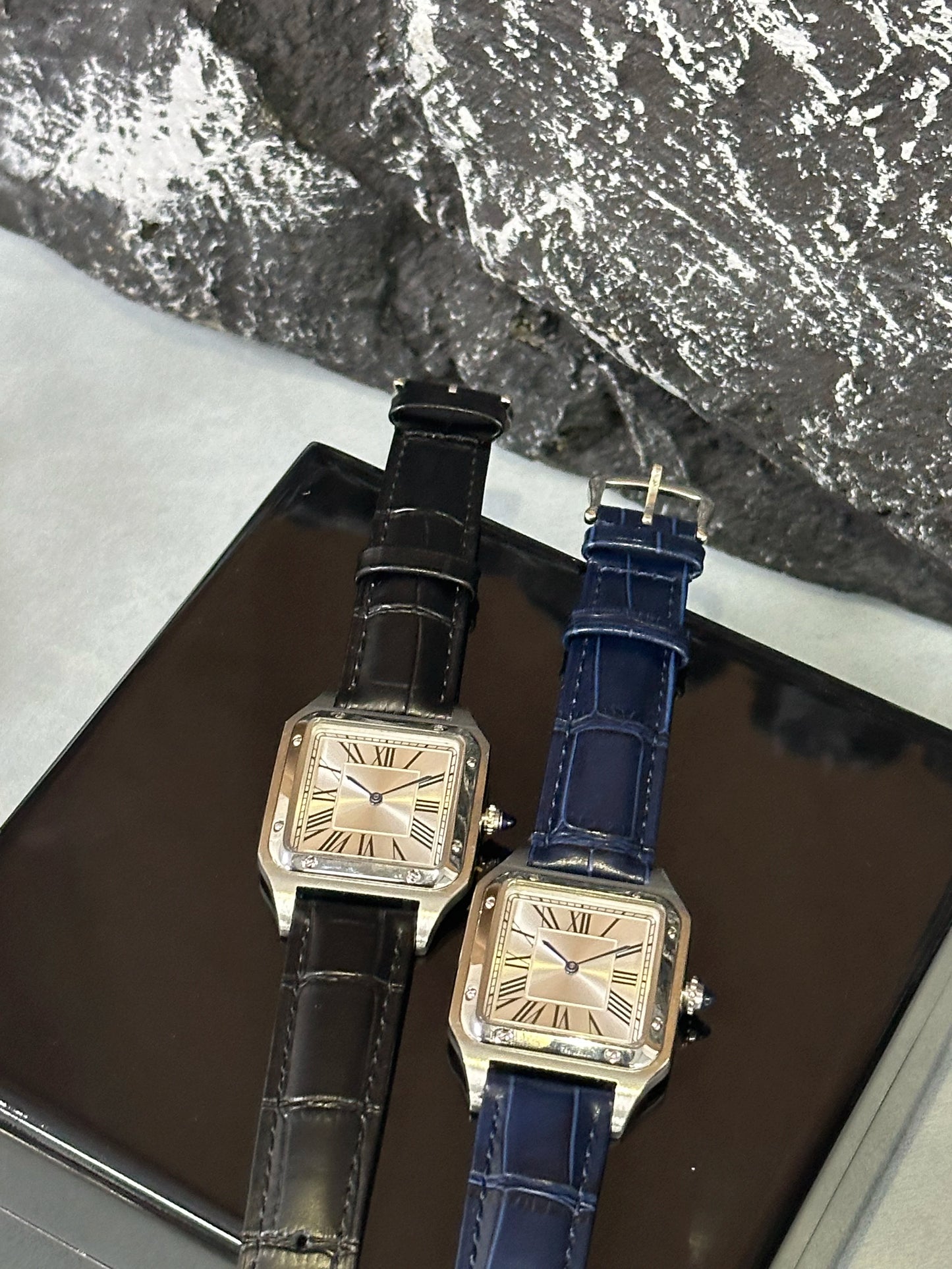 2025 new Luxury High Quality Lovers Quartz Watch Mens Women Fashion Square Leather Men silvery White Sapphire Wristwatch