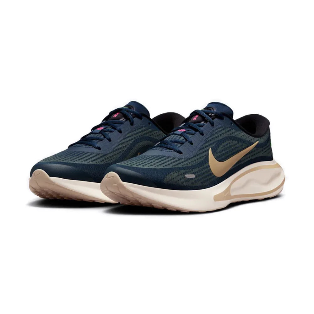 Nike Journey Run: Wygodne, wszechstronne, oddychające i lekkie męskie buty do biegania typu low-top – niebieskie FN0228-403