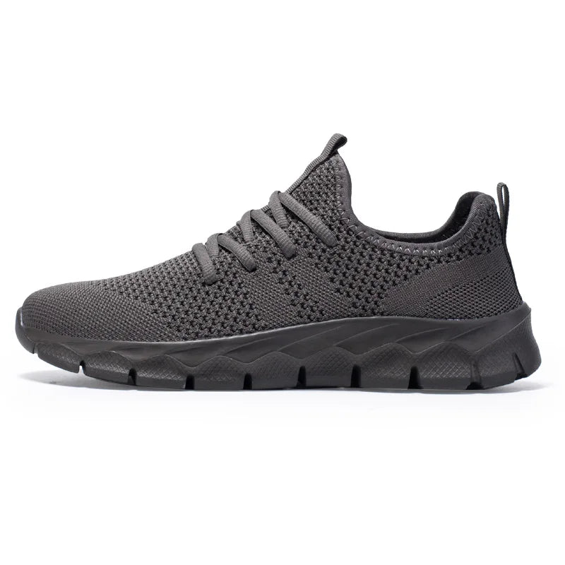 Sapatos de homem Four Seasons novos tamanhos grandes em malha Flyknit, leves e respiráveis, sapatilhas desportivas casuais com sola macia para corrida ao ar livre
