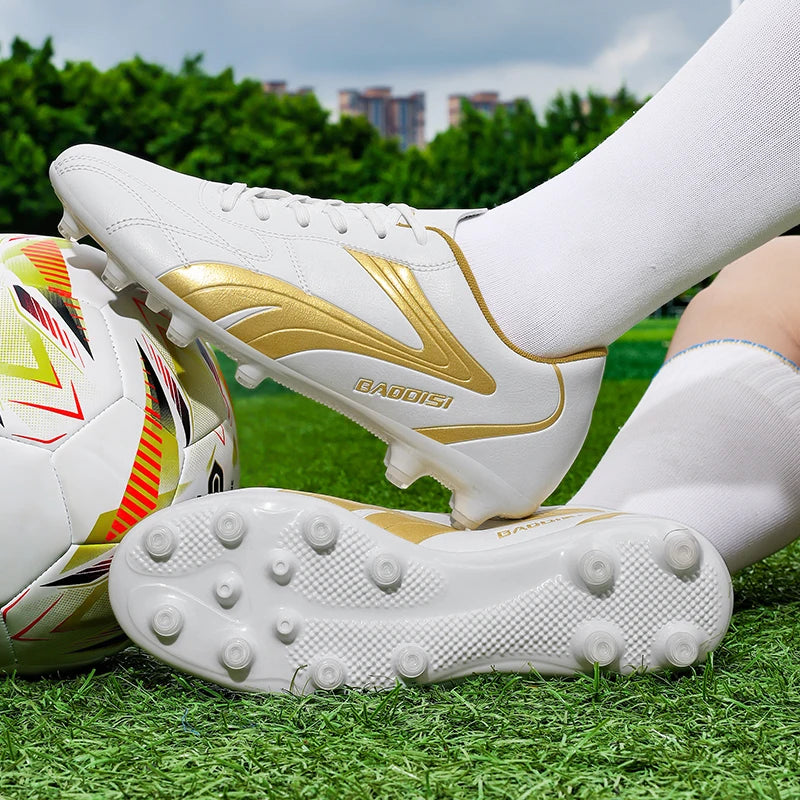 Chaussures de football professionnelles pour hommes – Baskets de football pour adultes – Futsal en salle – Ultralégères – Antidérapantes – Résistantes à l’usure – Bottes de sport