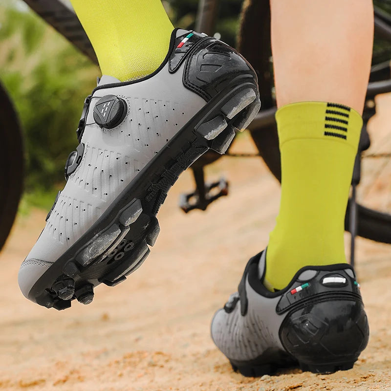 Highway bike cycling shoes, breathable and wear-resistant mountain bike cycling shoes, professional bike lock shoes Men or Women