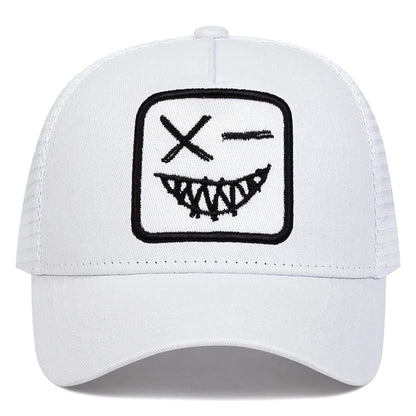 Czapki z daszkiem typu „trucker” unisex z haftem przedstawiającym uśmiechniętą twarz z zębami, z siateczką baseballową, na wiosnę i lato, chroniące przed słońcem, z regulowanym paskiem, na co dzień