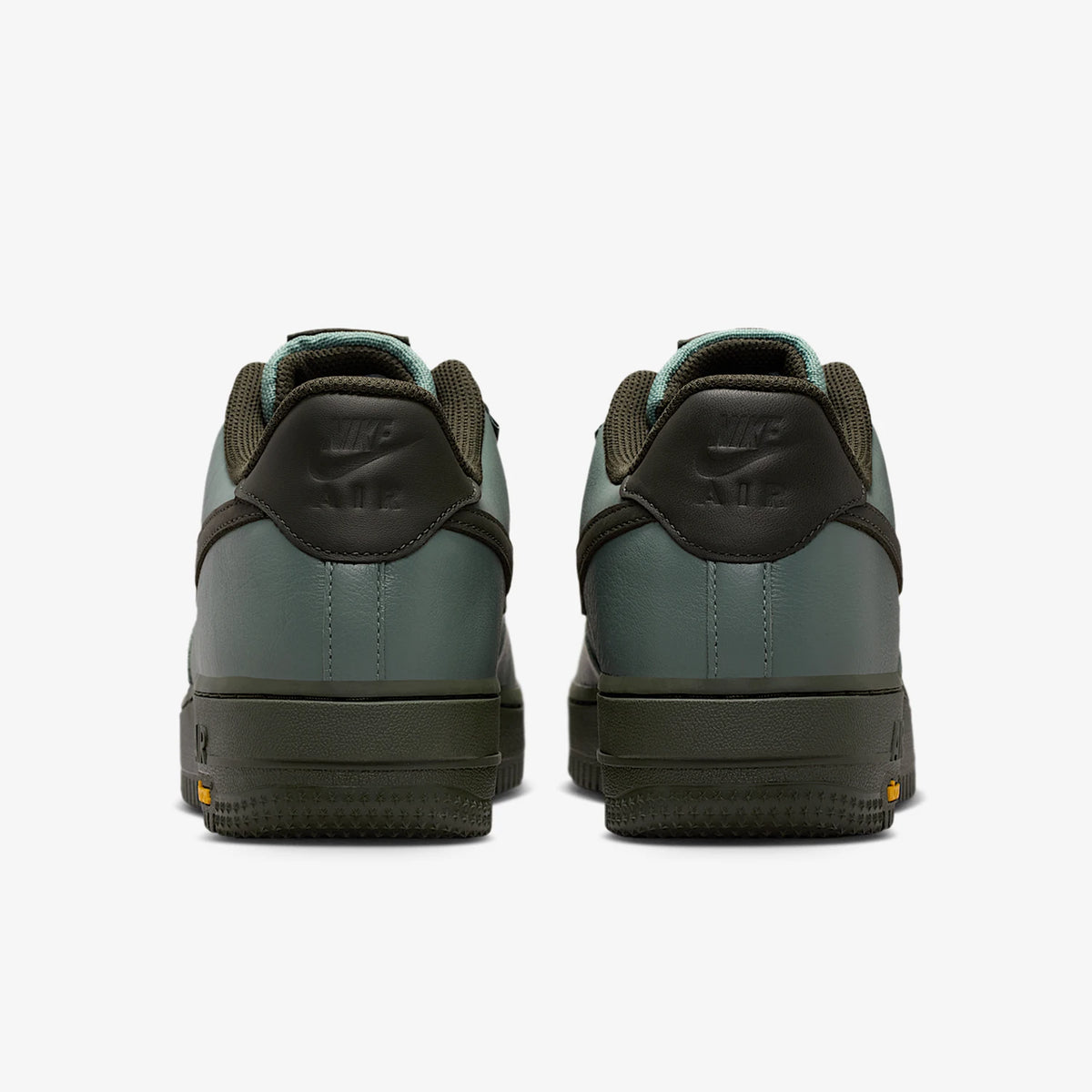 Nike Authentic Winter Style moški športni nizki supergi, odporni na obrabo HV5953-300