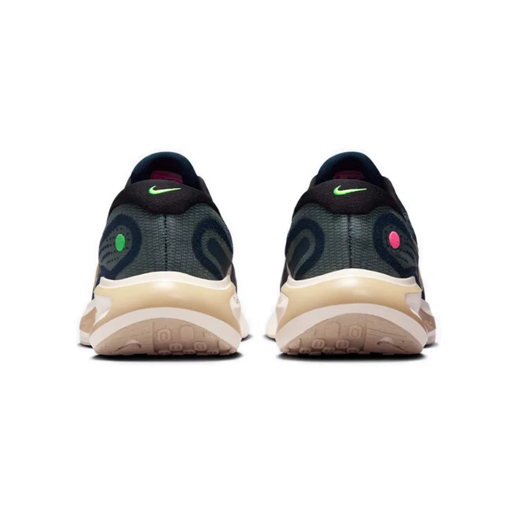 Nike Journey Run: Wygodne, wszechstronne, oddychające i lekkie męskie buty do biegania typu low-top – niebieskie FN0228-403