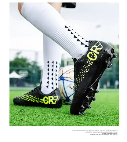 Low Cut Football Cleats Adopting Long TF Studs, Wear-resistant And Flexible, Suitable For Outdoor Field Sports