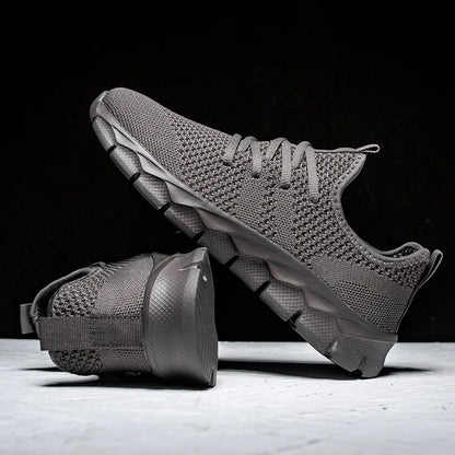 Sapatos de homem Four Seasons novos tamanhos grandes em malha Flyknit, leves e respiráveis, sapatilhas desportivas casuais com sola macia para corrida ao ar livre