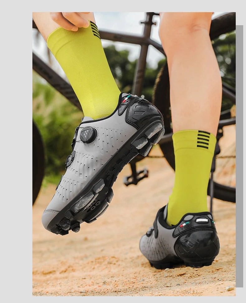 Highway bike cycling shoes, breathable and wear-resistant mountain bike cycling shoes, professional bike lock shoes Men or Women