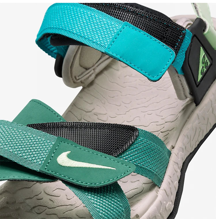 Nike Original ACG Air Deschutz+ Unisex-Sandalen mit atmungsaktiver Sohle FN5201-300