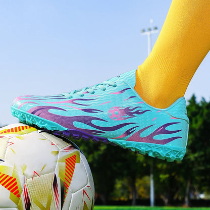 Chaussures de football professionnelles pour enfants, chaussures de foot pour hommes, basses, avec maintien de la cheville, sportives, pour jeunes, pour match et entraînement, antidérapantes, résistantes