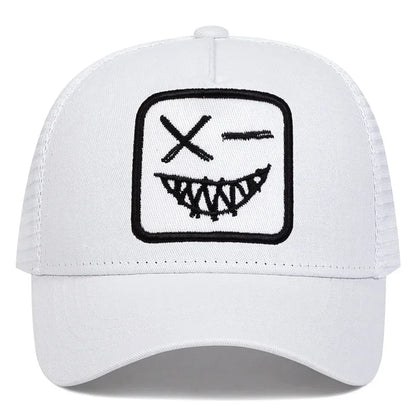 Czapki z daszkiem typu „trucker” unisex z haftem przedstawiającym uśmiechniętą twarz z zębami, z siateczką baseballową, na wiosnę i lato, chroniące przed słońcem, z regulowanym paskiem, na co dzień