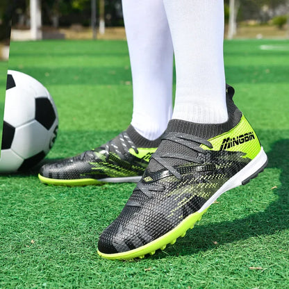 Chaussures de football pour homme, chaussures de foot professionnelles, crampons, futsal, femmes, unisexe, ultralégères, de haute qualité, baskets TF/FG