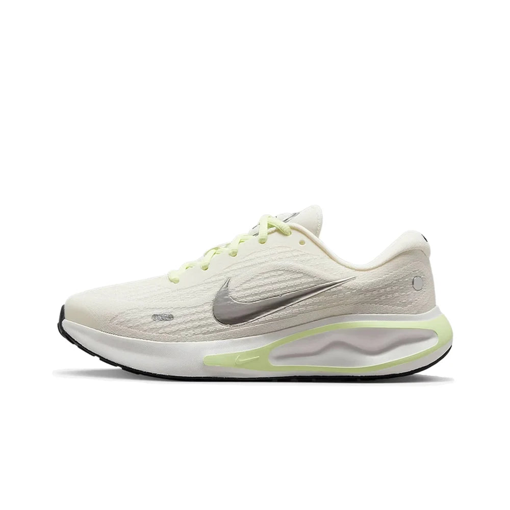 Buty do biegania Nike Journey Run – wygodna amortyzacja, antypoślizgowe i wytrzymałe. Idealne do codziennych treningów IH7329-101