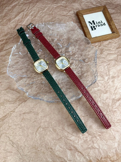 Hot Sale Women Watch Simple Small Dial Quartz Watches Luxury Ladies Gift Wristwatch Fashion Student Leather Strap Clock Relógio