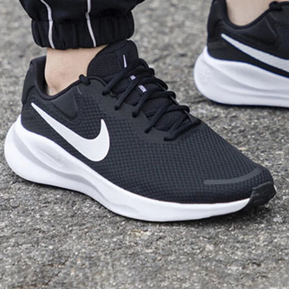 Nike's New Lightweight Soft-Soled Training and Fitness Men's Road Running Shoes Revolution 7 Mesh Lightweight Outdoor Sports Running Shoes Comfortable Soft-Soled Casual Running Shoes for Daily Travel Men's Versatile Must-Have