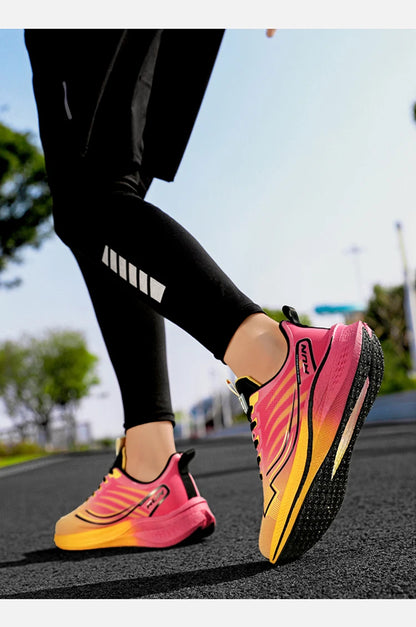 Chaussures de course à amorti pour homme avec plaque en carbone ; baskets légères de marathon pour femme, pour le jogging, l'entraînement, le fitness et l'exercice physique