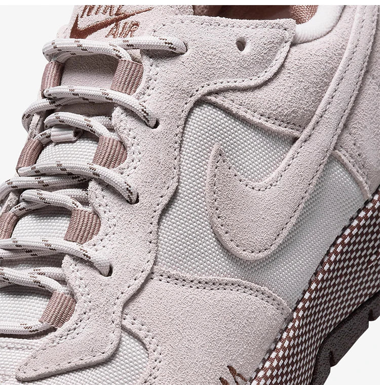 Nike Authentic Air Force 1 Wild – damskie trampki Air Force 1 FB2348-001