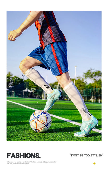 Men New TF Football Boots Sneakers Professional Society Casual Male Soccer Shoes Futsal High Quality Football Shoes Training