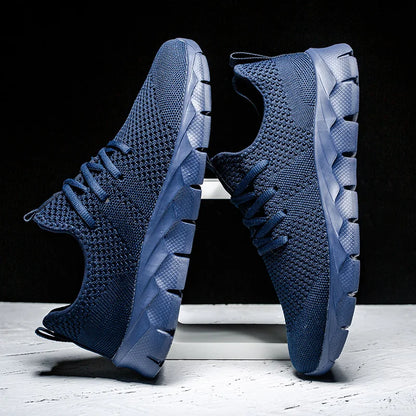 Sapatos de homem Four Seasons novos tamanhos grandes em malha Flyknit, leves e respiráveis, sapatilhas desportivas casuais com sola macia para corrida ao ar livre