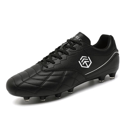 Chuteiras de futebol para homem com pitões longos, para exterior e treino, tamanhos grandes, preto e branco, para adolescentes