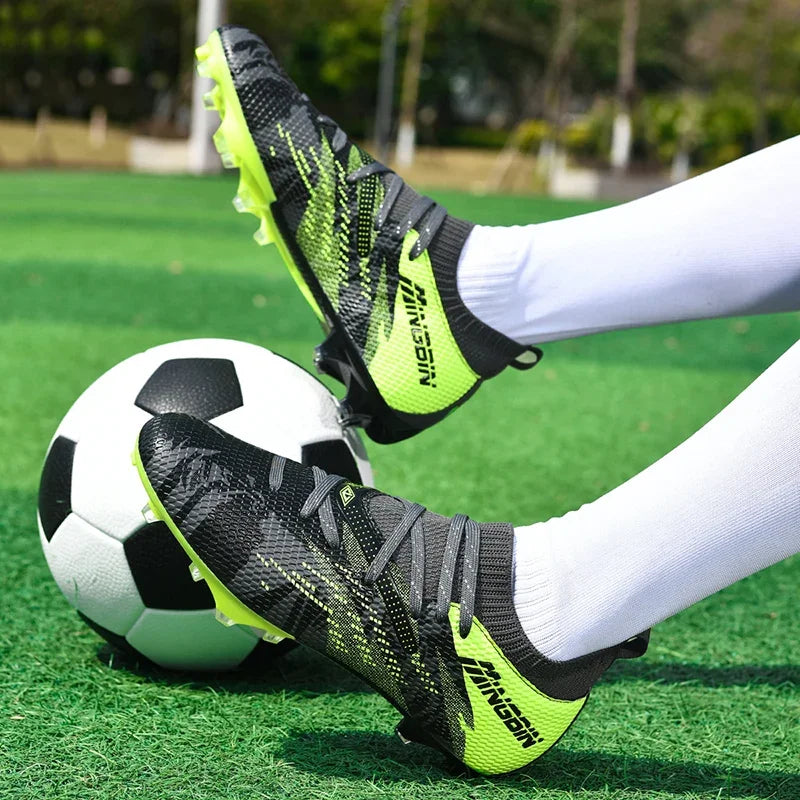 Chaussures de football pour homme, chaussures de foot professionnelles, crampons, futsal, femmes, unisexe, ultralégères, de haute qualité, baskets TF/FG