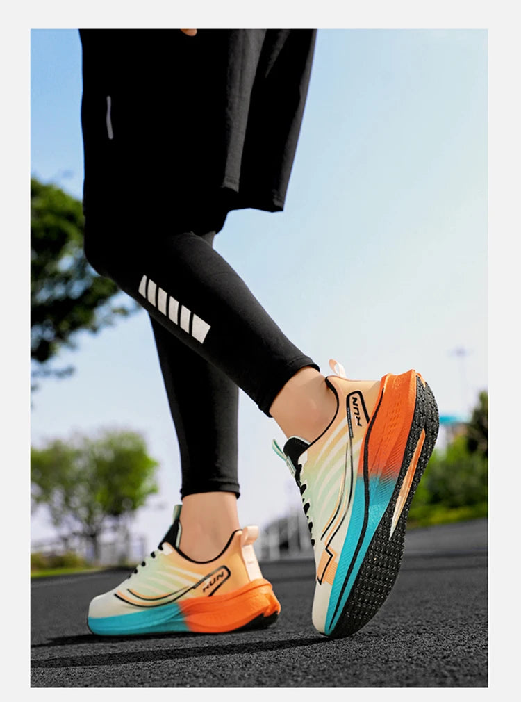 Chaussures de course à amorti pour homme avec plaque en carbone ; baskets légères de marathon pour femme, pour le jogging, l'entraînement, le fitness et l'exercice physique