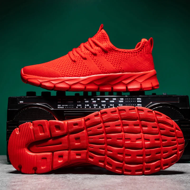 Sapatos de homem Four Seasons novos tamanhos grandes em malha Flyknit, leves e respiráveis, sapatilhas desportivas casuais com sola macia para corrida ao ar livre