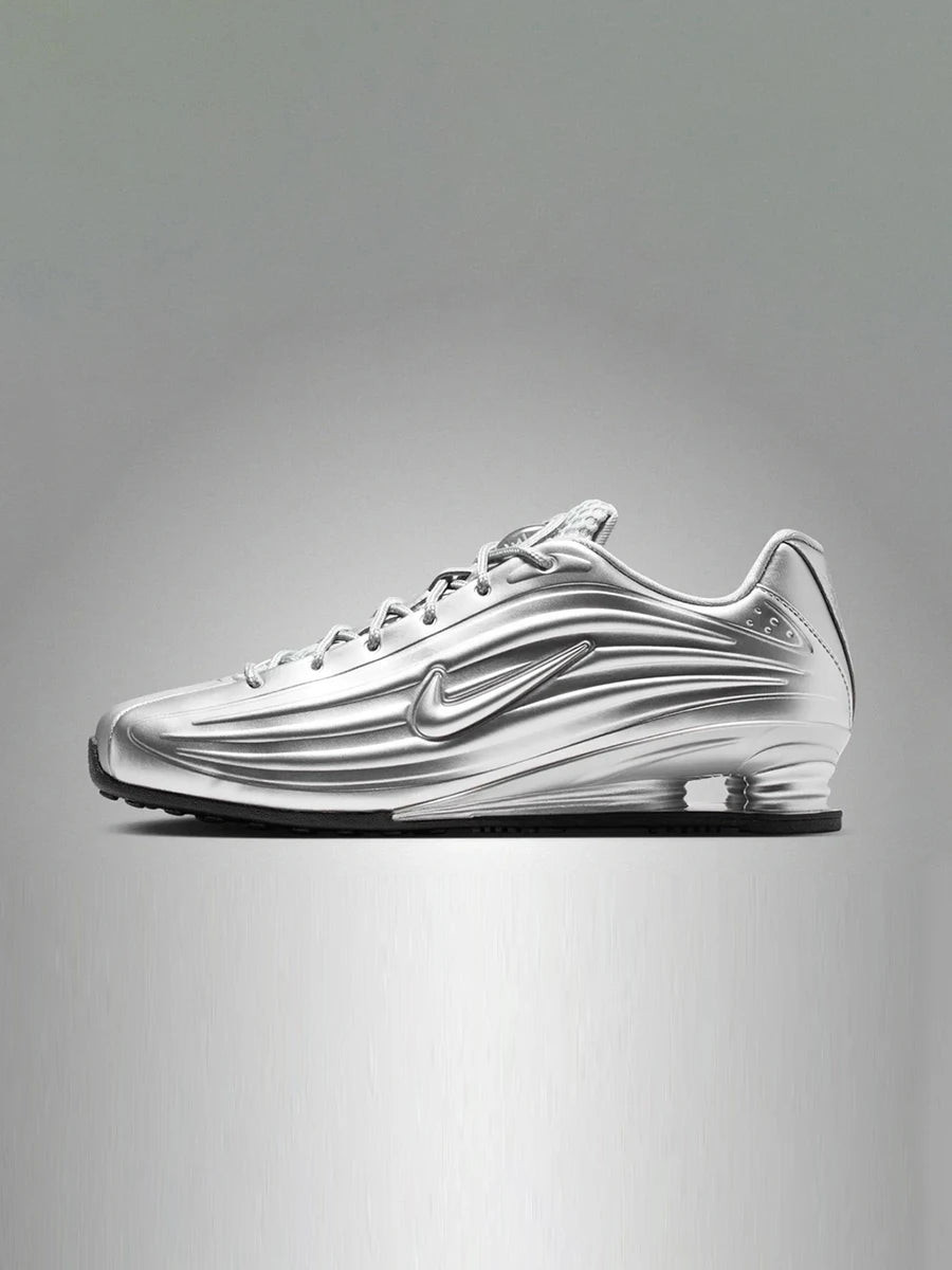 NIKE Women's SHOX Z Sports and Leisure Shoes IO7843-002