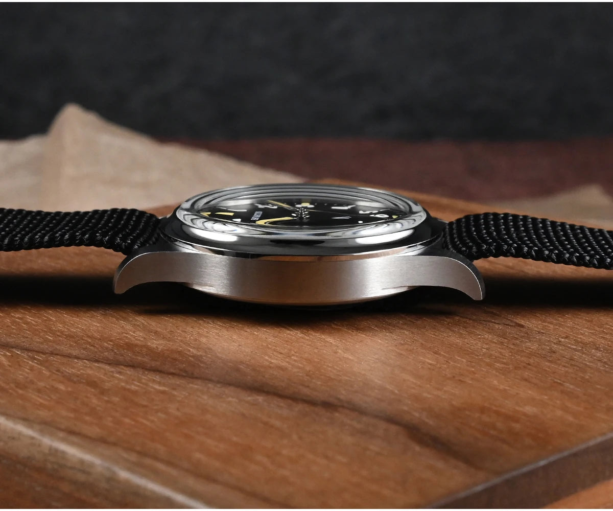 San Martin 36mm Men Pilot Watch VH31 Mechaquartz Movement Sweep Second Quartz Series Simple Style Nylon Strap 10 Bar Luminous