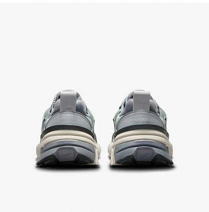 Nike Original V2K Run Damen-Low-Cut-Freizeitschuhe im Retro-Sportstil FD0736-003