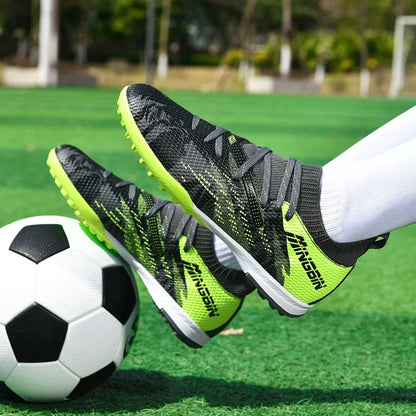 Chaussures de football pour homme, chaussures de foot professionnelles, crampons, futsal, femmes, unisexe, ultralégères, de haute qualité, baskets TF/FG