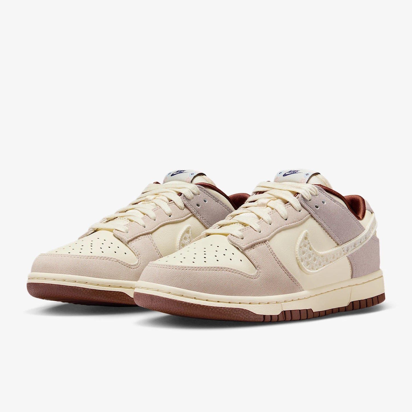 Nike Original Dunk Low LX Damen-Sneaker mit Dämpfung im Retro-Stil IH7353-010