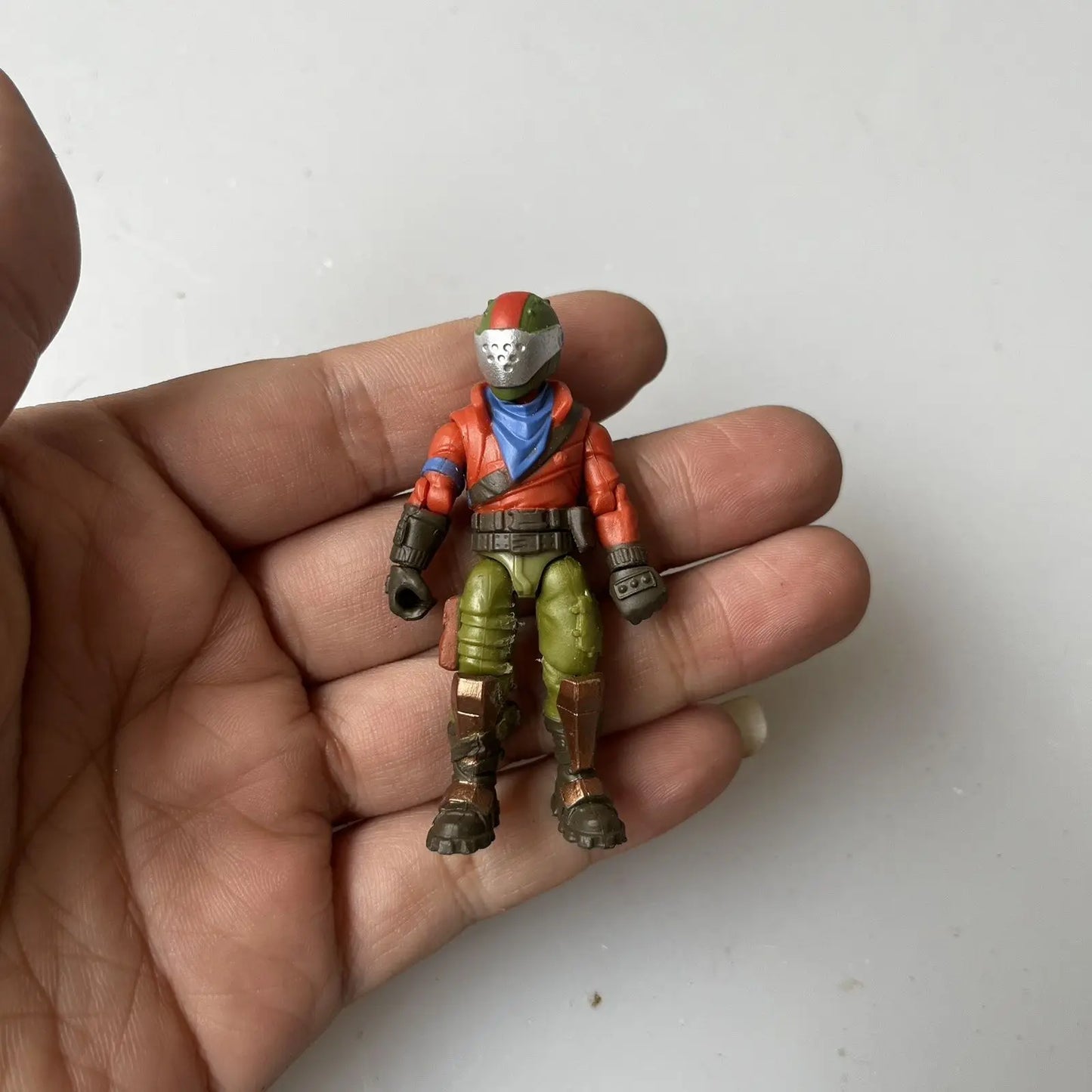 Figurină Fortnite Robin Zix pentru periferice de gaming, model cartoon, jucărie articulată creativă, ornament decorativ, cadou de ziua de naștere